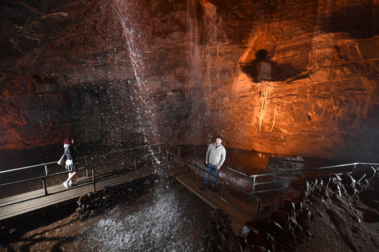 Caves de Dan-Yr-Ogof au Pays de Galles